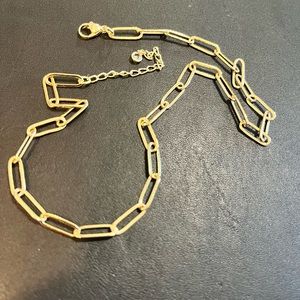 Link chain gold tone